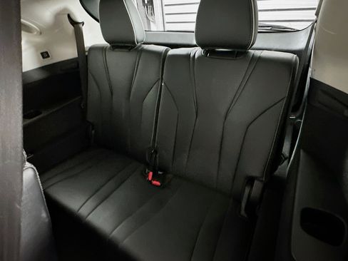 Used 2023 Acura MDX SH-AWD w/ Advance Package image 30