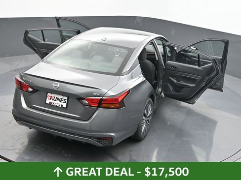 Used 2023 Nissan Altima 2.5 SV image 64
