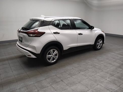 Used 2024 Nissan Kicks S FWD image 10