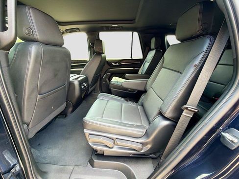 Used 2023 GMC Yukon Denali AWD/4WD image 24