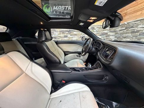 Used 2018 Dodge Challenger GT w/ Driver Convenience Group image 14