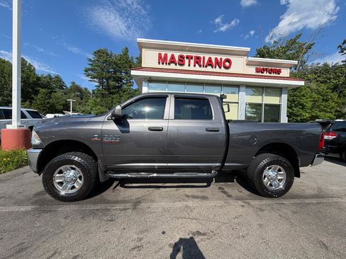 Used 2018 RAM 2500 Tradesman w/ Chrome Appearance Group AWD/4WD image 12