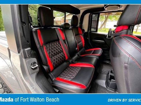 Used 2020 Jeep Gladiator Overland w/ LED Lighting Group AWD/4WD image 22