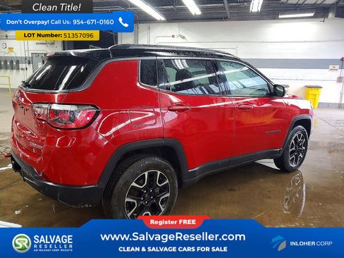 Used 2021 Jeep Compass Trailhawk w/ Sun and Sound Group AWD/4WD image 4