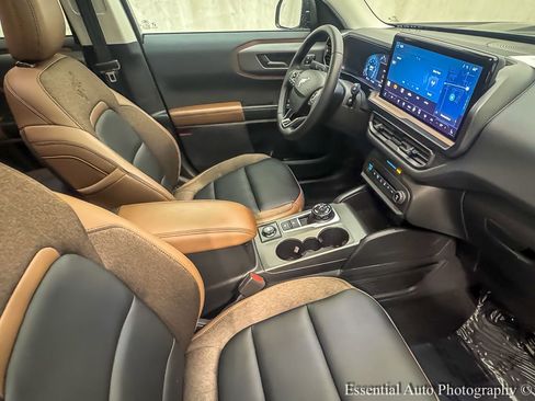 Used 2025 Ford Bronco Sport Outer Banks w/ Outer Banks Tech Package+ image 26