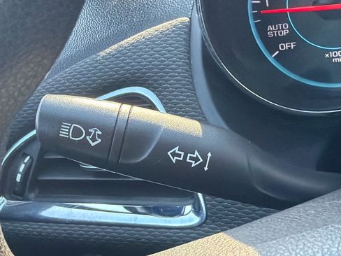 Used 2017 Chevrolet Cruze LT image 24