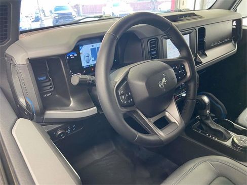 Used 2023 Ford Bronco Black Diamond image 13