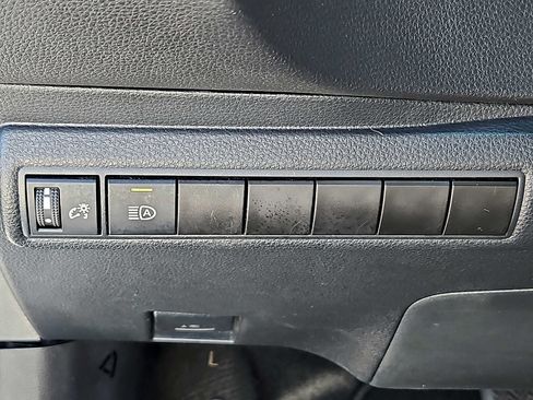 Used 2024 Toyota Corolla LE FWD image 22