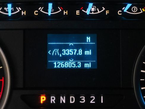 Used 2015 Ford F150 XLT AWD/4WD image 15