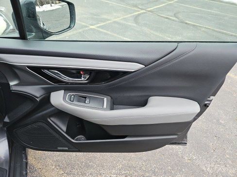 Used 2022 Subaru Outback Limited image 15