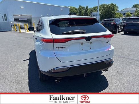 Used 2023 Toyota Venza Nightshade AWD/4WD image 11