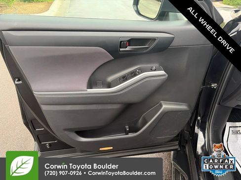 Used 2022 Toyota Highlander LE AWD/4WD image 26