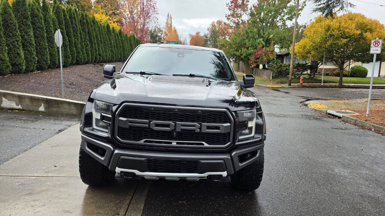 Used 2017 Ford F150 Raptor w/ Equipment Group 802A Luxury AWD/4WD image 2