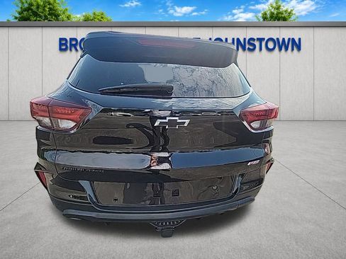 Used 2022 Chevrolet TrailBlazer RS w/ Sun and Liftgate Package FWD image 6