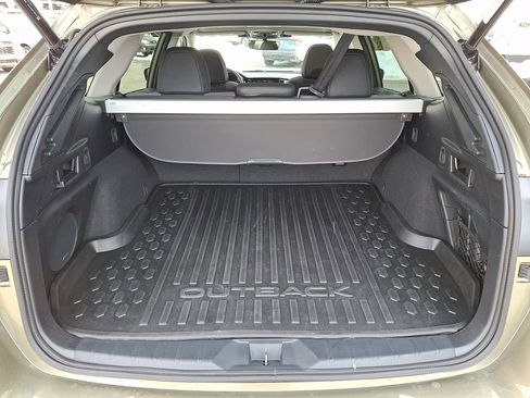 Certified 2025 Subaru Outback Onyx Edition image 31