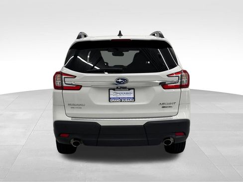 Used 2023 Subaru Ascent Limited w/ Technology Package AWD/4WD image 7