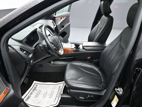 Used 2020 Lincoln Nautilus Reserve AWD/4WD image 15
