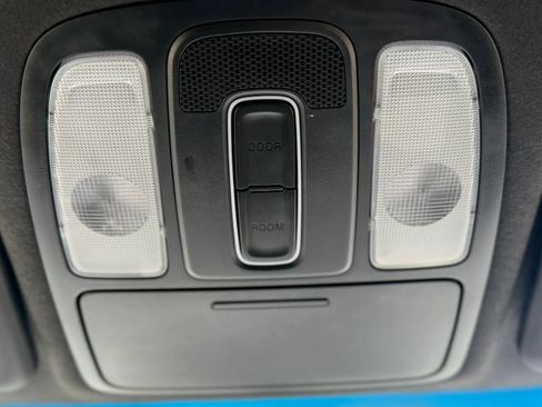 Used 2015 Kia Soul FWD image 30