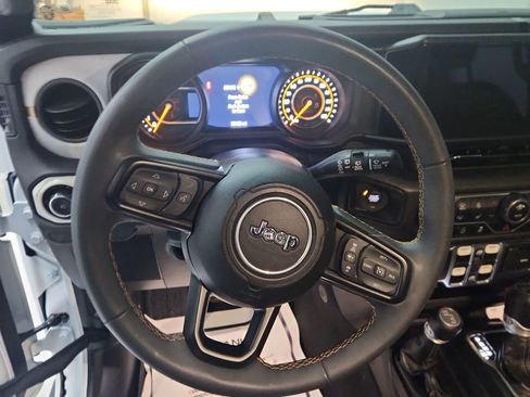 Used 2024 Jeep Wrangler Unlimited Sport AWD/4WD image 18