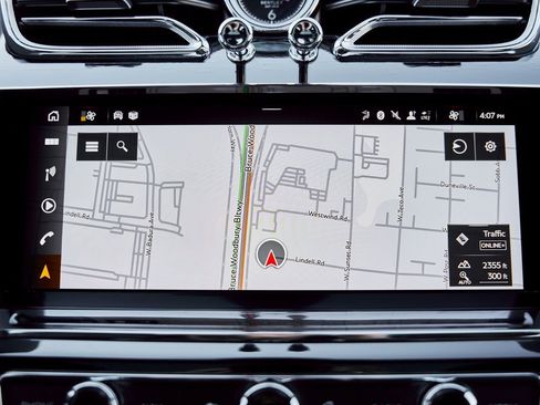 Used 2022 Bentley Bentayga image 73