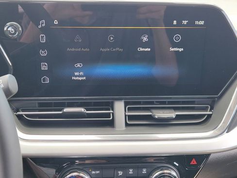 New 2026 Chevrolet Trax LT w/ Sunroof Package FWD image 12