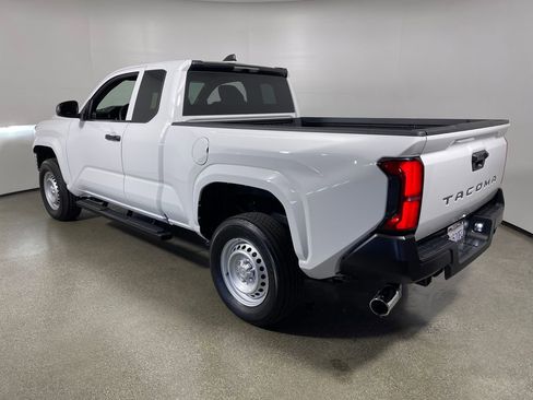 Certified 2025 Toyota Tacoma SR image 5