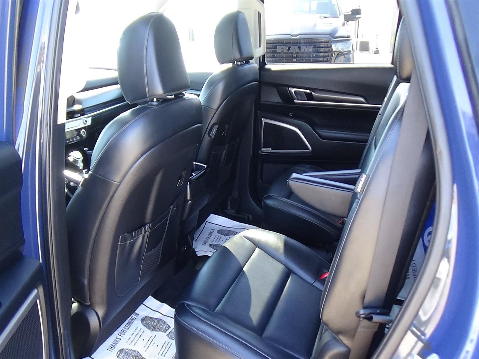 Used 2025 Kia Telluride S AWD/4WD image 12