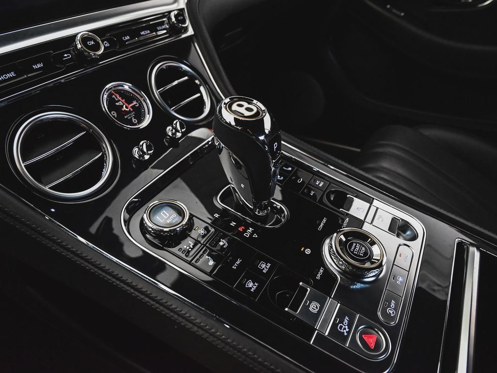 Used 2020 Bentley Continental GT AWD/4WD image 27