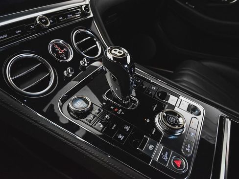 Used 2020 Bentley Continental GT AWD/4WD image 27