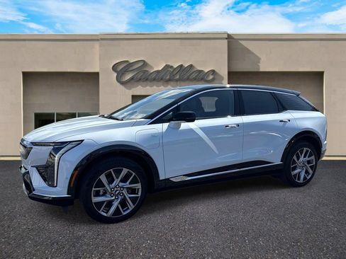 New 2027 Cadillac Optiq Luxury RWD image 7