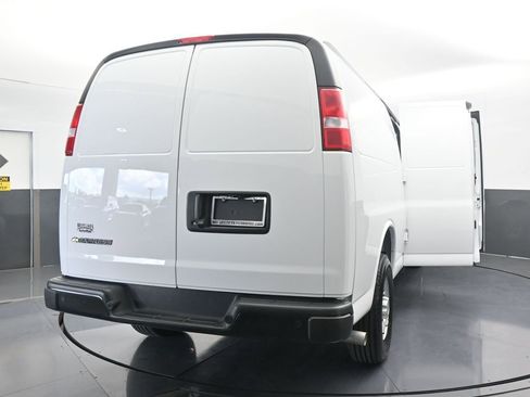 New 2025 Chevrolet Express 3500 Extended w/ Driver Convenience Package image 67