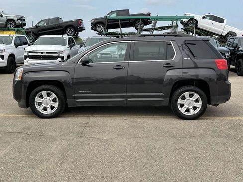 Used 2013 GMC Terrain SLE w/ Convenience Package FWD image 2