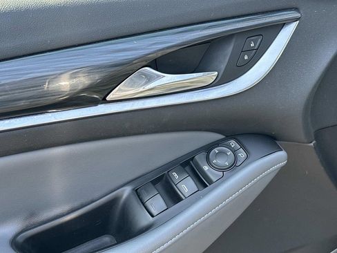 Used 2019 Buick Enclave Essence w/ Trailering Package, 5000 lbs. AWD/4WD image 18