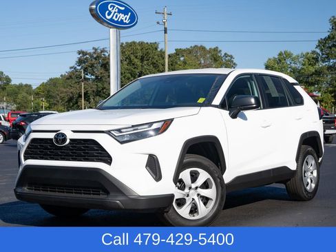 Used 2024 Toyota RAV4 LE image 2