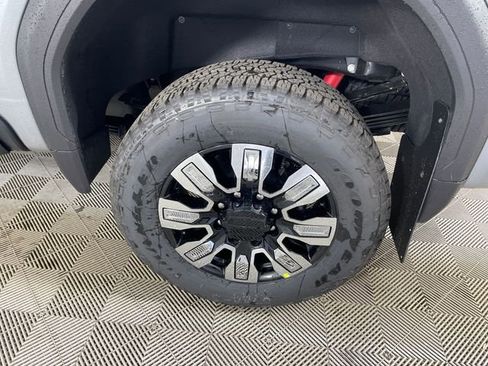 New 2026 GMC Sierra 2500 Denali w/ Denali Reserve Package image 19