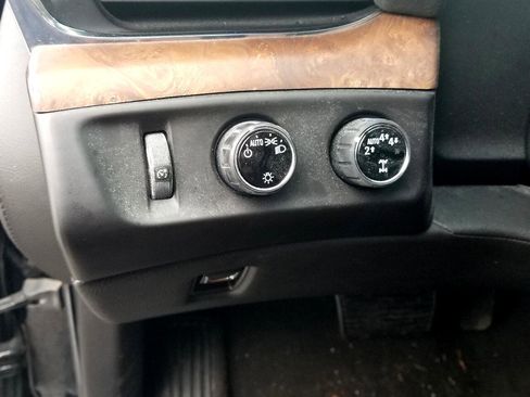 Used 2015 Cadillac Escalade ESV Premium image 11