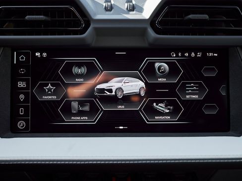 Used 2025 Lamborghini Urus SE image 71