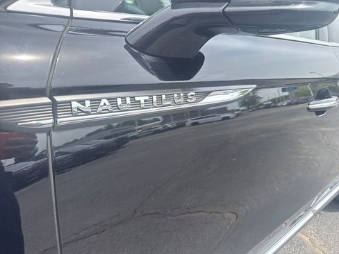 Used 2019 Lincoln Nautilus Reserve AWD/4WD image 24