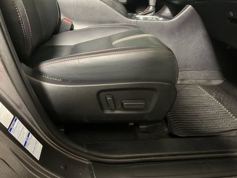 Used 2019 Toyota Highlander SE AWD/4WD image 39