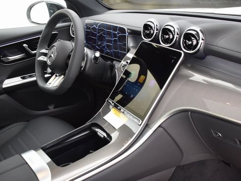 New 2025 Mercedes-Benz GLC 43 AMG 4MATIC image 14