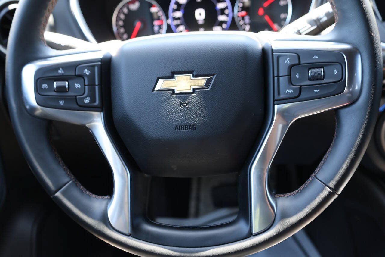 Used 2024 Chevrolet Blazer Premier w/ Enhanced Convenience Package AWD/4WD image 18