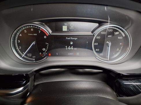 Certified 2025 Cadillac XT6 Premium Luxury image 9