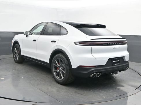 New 2025 Porsche Cayenne S image 3
