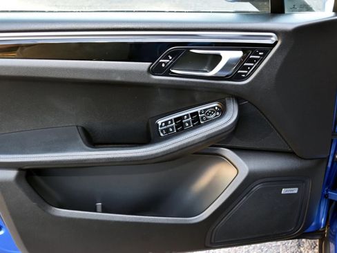 Used 2017 Porsche Macan S w/ Premium Package Plus image 18