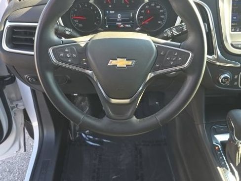Used 2024 Chevrolet Equinox LT AWD/4WD image 13