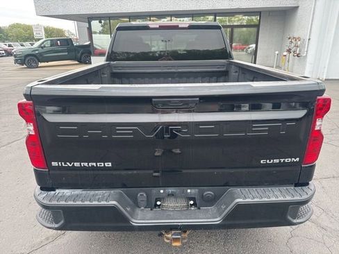 Used 2023 Chevrolet Silverado 1500 Custom AWD/4WD image 8