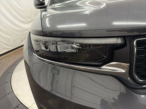 Used 2025 Jeep Grand Cherokee L Laredo w/ Luxury Tech Group I image 10