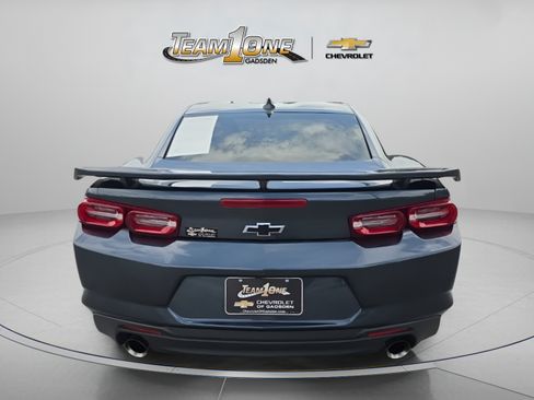 Used 2021 Chevrolet Camaro LT RWD image 7