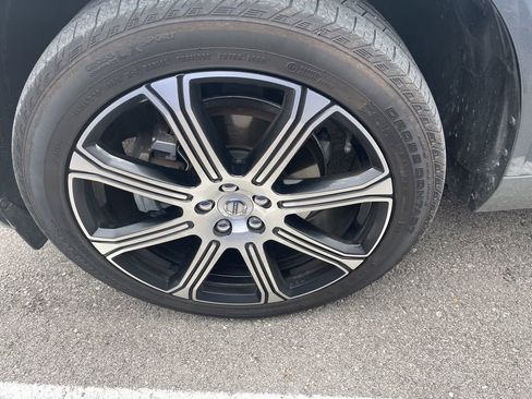 Used 2021 Volvo XC60 T5 Inscription image 11