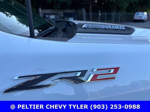 Used 2025 Chevrolet Silverado 2500 ZR2 w/ Technology Package AWD/4WD image 10